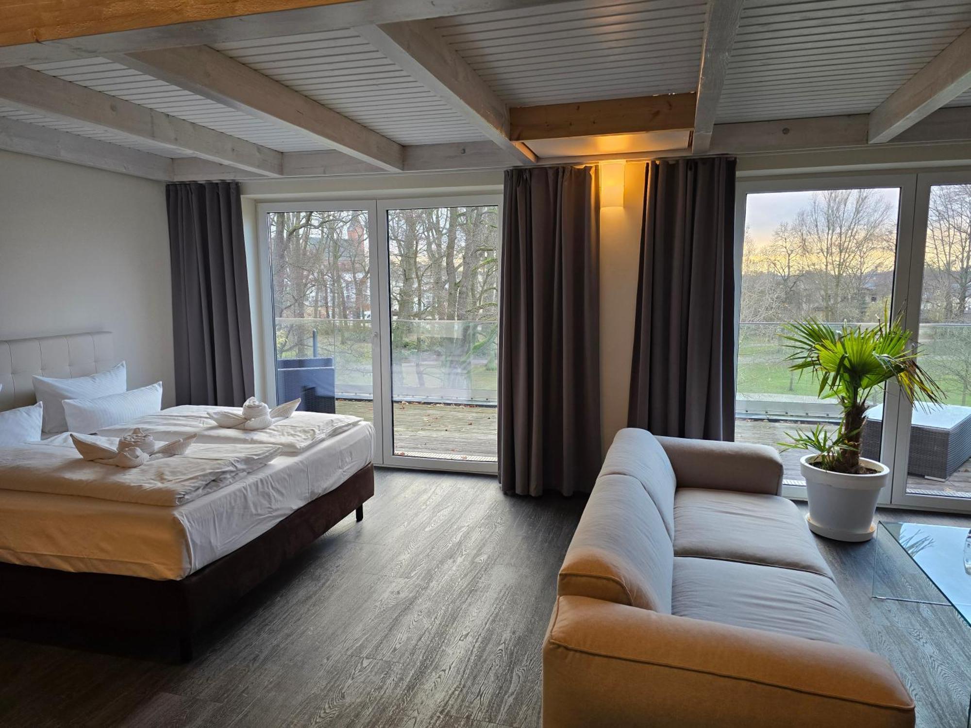 Hotel Am Kurpark Zinnowitz Exterior foto